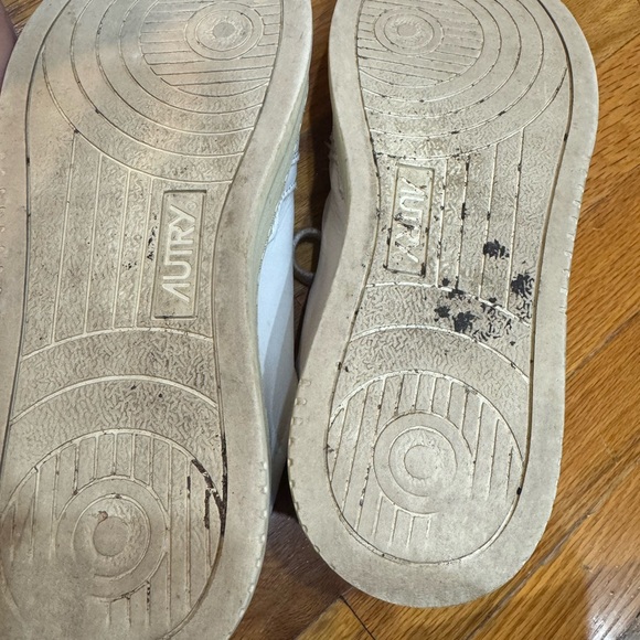 Preowned - Picture 6 of 8